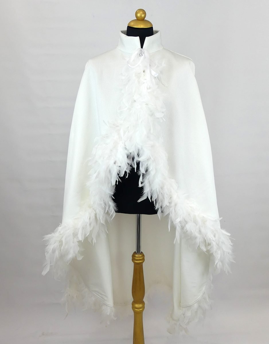 Mantello Bianco con piume