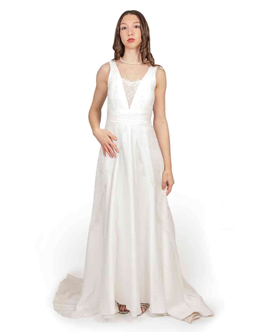 Abito Viviana – Abito da Sposa in Cady e Pizzo Chantilly